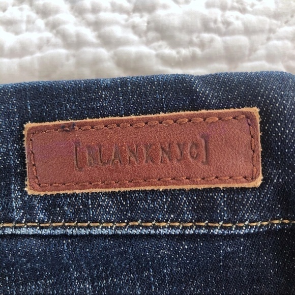 Blank NYC Little Queenie Frayed Hem Boho Shorts - Picture 6 of 8